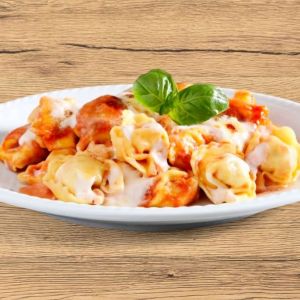 Tortelloni di Pomodori e Mozzarella 3 wood